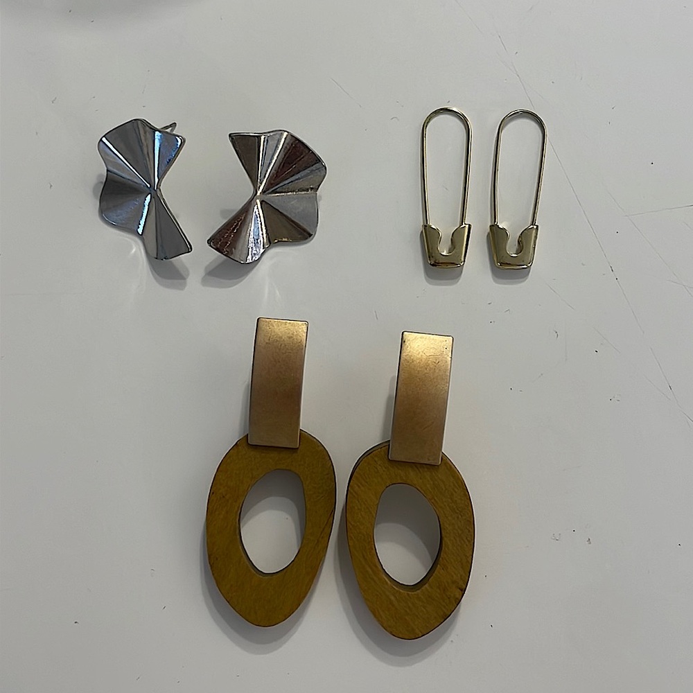 Earring Bundle - image 1